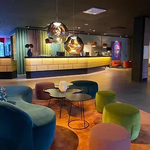 Profilhotels Нака